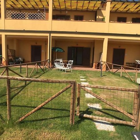 Deste - In Campagna 4 Posti Letto Con Giardino La Sdriscia Exterior foto